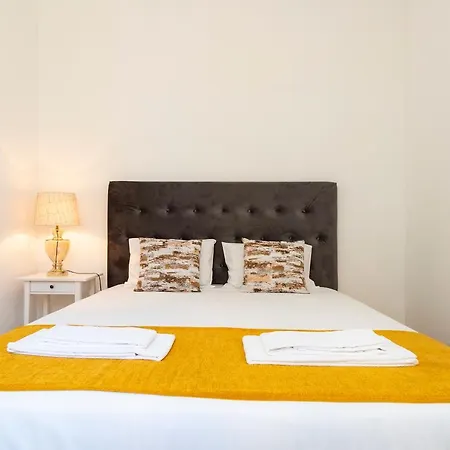 Gonzalo'S Guest Apartments - Downtown Historic Flats Lisbona Esterno foto